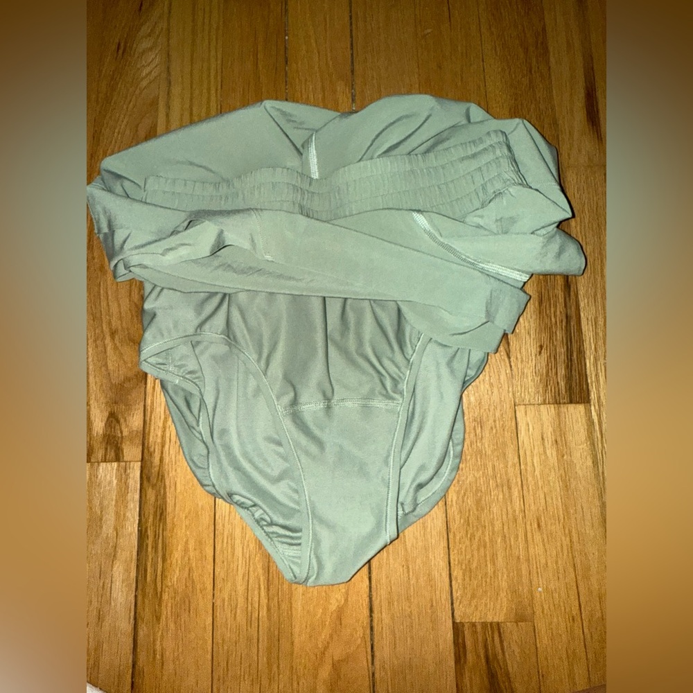Lululemon Shorts - Picture 3 of 6
